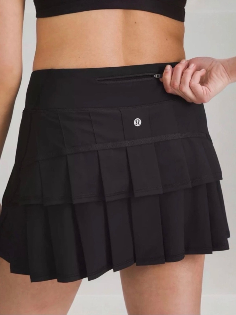 Lululemon Black Pace Setter Mid Rise Athletic Skort size 6